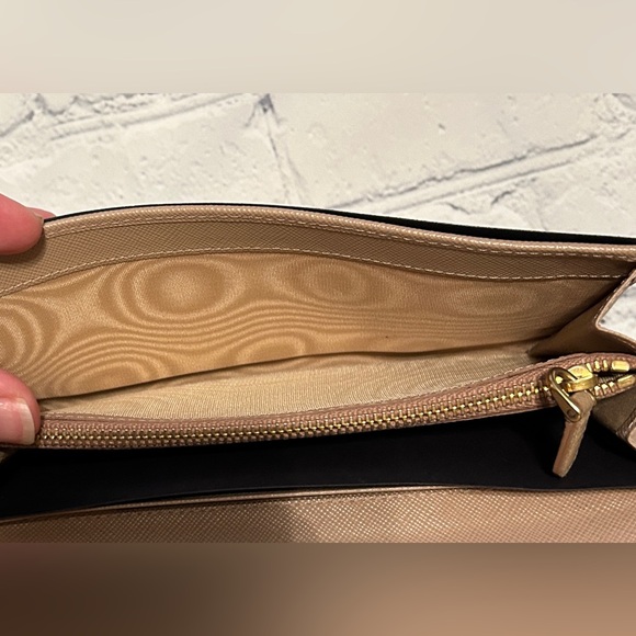 Prada Saffiano Leather Beige Bow Wallet - EUC with cards, box and paper! - Picture 5 of 16